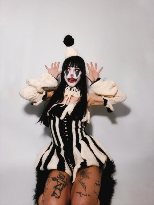 y2knots/carolinemoorenc - img_0023.jpg