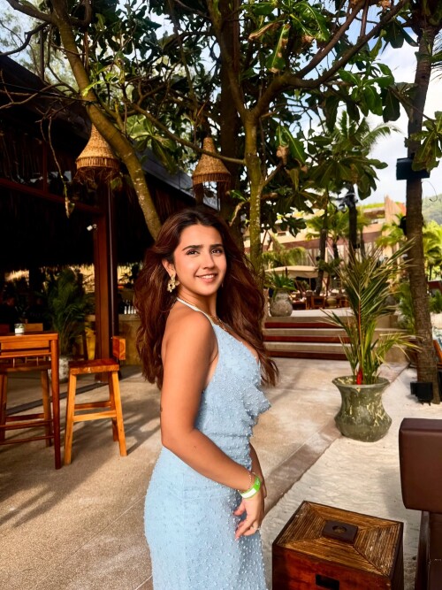 Roshni Walia - img_0041.jpg