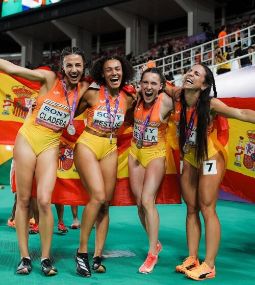 Jaël-Sakura Bestué Ferrera - img_0072.jpg